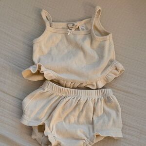 GAP Cream Ribbed Tank Top & Ruffle Diaper Cover